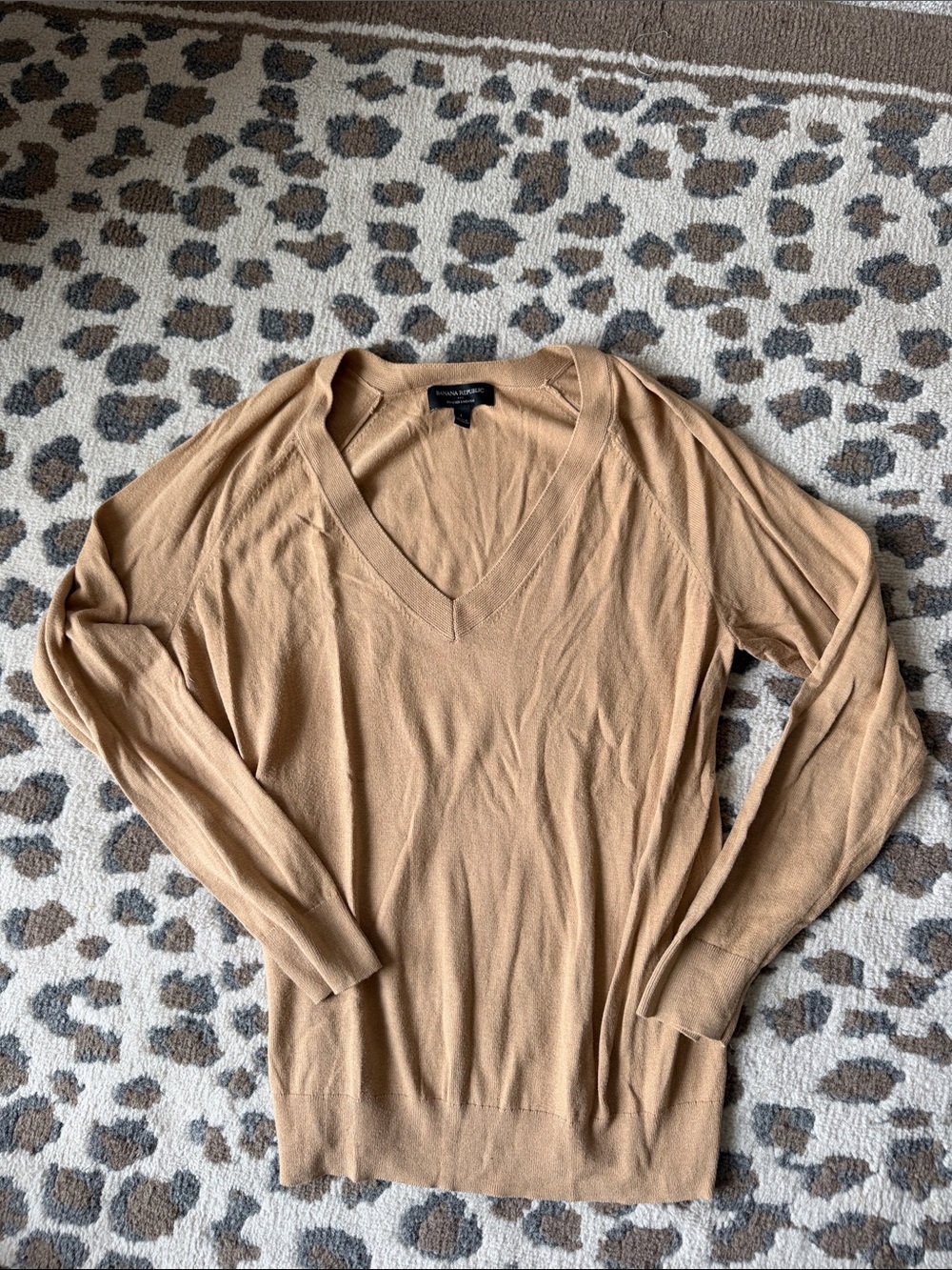 Banana Republic Women’s V-Neck Sweater in Camel Tan